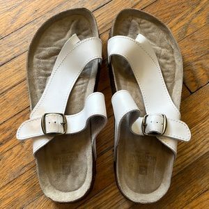 White mountain white sandals size 8
